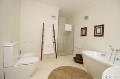 agulhas_accommodation_agulhas_ocean_house_zen_view_bathroom_1544679962