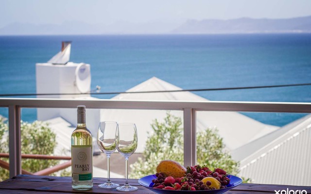 Amazing_grace_B_B_wine_and_fruit_on_deck_with_seaview_1515403728_1545894300