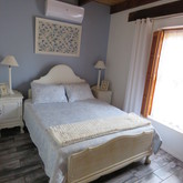 Bird Song Cottage at Town and Country