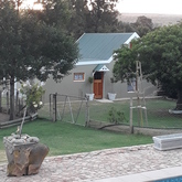 Bird Song Cottage at Town and Country