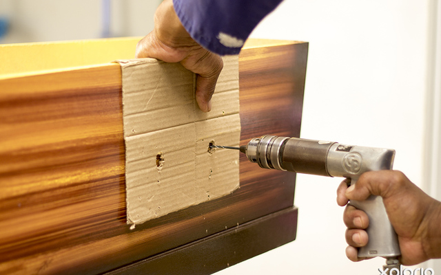 napier_funerla_services_njr_begrafnisdienste_making_coffins_on_site_1544605979_1548844290