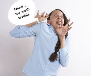 Hoekom skuil mense agter die 