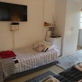 Mako with additional single bed. Smart TV with full DSTV with Netflix capabilities. Fridge with Tea/Coffee facilities.