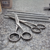 Hair cutting scissors