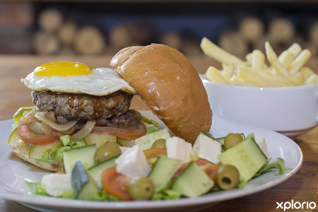 stanford_coffee_shop_cafe_stanford_agri_coffee_shop_beef_burger_1548836682_1554277493