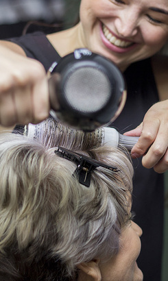 bredasdorp_salons_hair_unlimited_blow_waves_1556087199