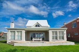 Stunning Home in â€œSkulpiesbaaiâ€ on Oceanview Drive