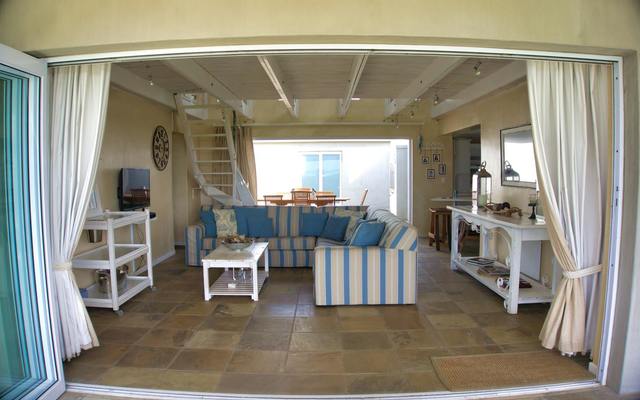 Seeff Struisbaai - Home in â€œSkulpiesbaaiâ€ - Lounge