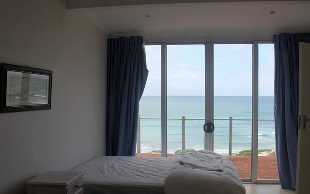 6 Bedroom House - Arniston - Seaview Bedroom