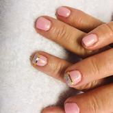 Visions nails bv Karien Otto