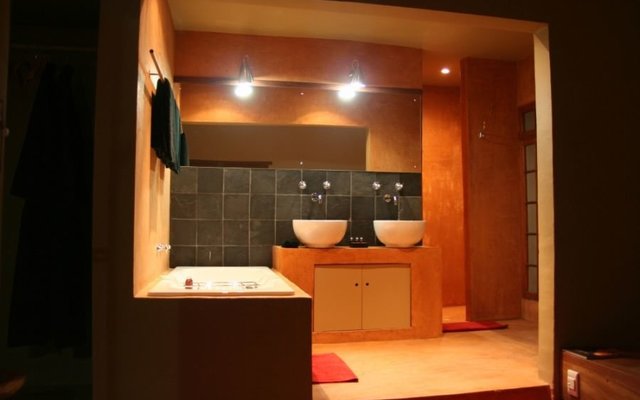 7_farm_215_homestead_rooms_72_3__1559542935