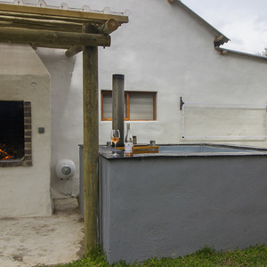 kleinmond_accommodation_njr_nuwejaarsfarm_braai_at_pool_1__1559650934