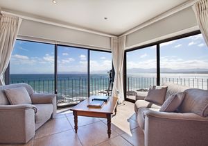 7 Reasons Why Whale Huys in De Kelders is the Perfect Winter Getaway!