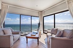 Livibg_area_with_seaview_1562083305