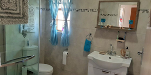 seeff_bredasdorp_3_bedroom_house_bathroom_1562315559