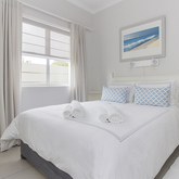 Agulhas/Struisbaai - South Point Lâ€™Agulhas Self Catering - Unit 1 Main Bedroom