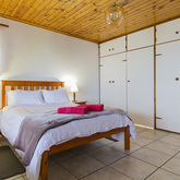 Gansbaai - Rots en See Self-Catering Villa - Master Bedroom