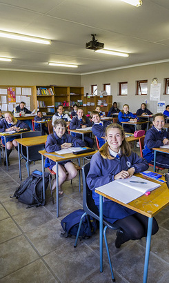 gansbaai_education_primary_school_laerskool_gansbaai_serious_in_math_class_1565342692