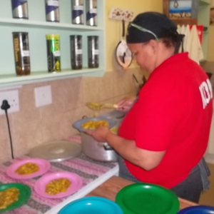 PK_Louise_dishing_up_lunch_1565775608