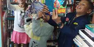 gansbaai_book_exchange_kids_reading_4_1565943998