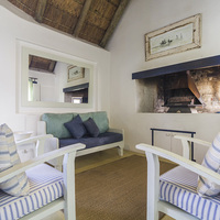 U-Stay Struisbaai - Living Rooms with Fireplaces