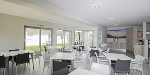 kleinmond_accommodations_kleinmond_lodge_communial_kitchen_1552392623_1567090443