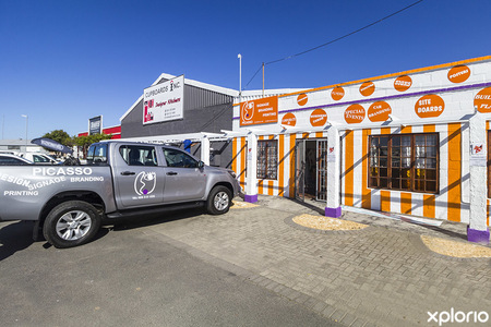 hermanus_printing_shops_picasso_signage_and_branding_agent_outside_view_1574065152