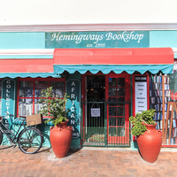 Hermanus - Hemingways Bookshop - Exterior