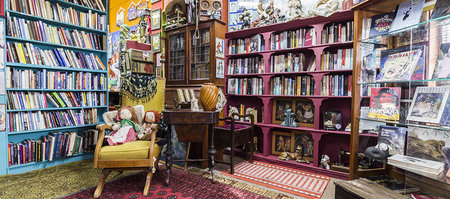 booksetshermanus_speciality_shop_hemingway_bookshop__1567402424