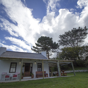 kleinmond_accommodation_njr_cottage_cottage_1537944358_1567425771