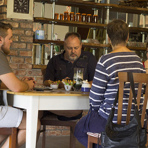 stanford_coffee_shop_cafe_stanford_agri_coffee_shop_happy_customers_1548836801_1567667846