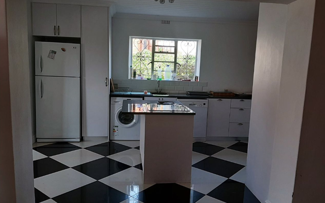 seeff_bredasdorp_kitchen_1568209020