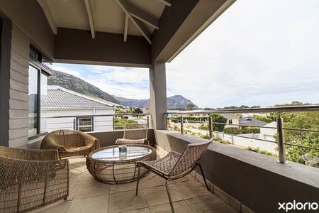 hermanus_accommodation_selkirk_house_room_two_view_1568807593