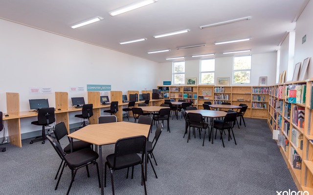 Kleinmond_public_library_computer_room_1530081728_1568965736