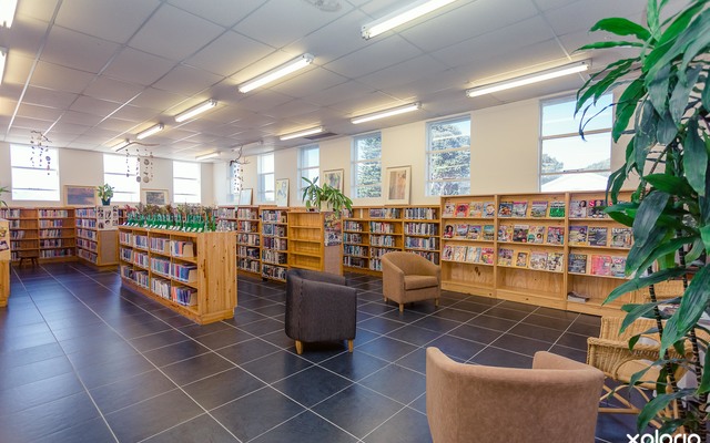 Kleinmond_public_library_interior_2_1530081684_1568965737