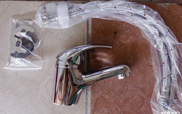 DJ_plumbing_tap_and_pipes_1519893091_1570191520