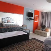 Oystercatcher open plan bath