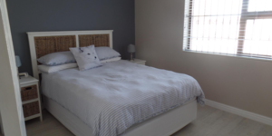 pam_golding_property_in_de_kelders_bedroom_1571723516