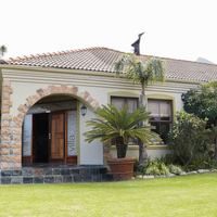 Kleinmond - Villa Chad - Front Door View