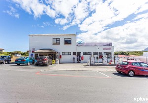Convenient One-Stop Shop in Kleinbaai 