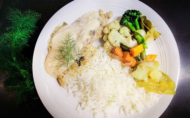 mc_clarke_hide_away_food_1_1508502715_1573538763