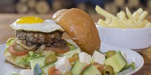 stanford_coffee_shop_cafe_stanford_agri_coffee_shop_beef_burger_1548836682_1573568847