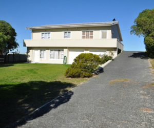 4 Bedroom House For Sale in Kleinbaai