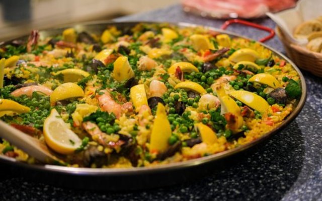 Paella_Photo_2_1574406207
