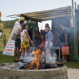 hermanus_restaurant_de_vette_mossel_arriving_clients_1551175412_1575523508