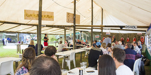 hermanus_restaurant_de_vette_mossel_starting_the_evening_1551175458_1575523509