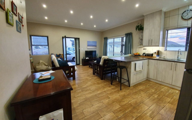 sandbaai_interior_1576241050