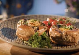 Recipe: Hot Cross Egg Bundles