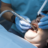 Hermanus - Dr Righardt van Huyssteen - Dentist