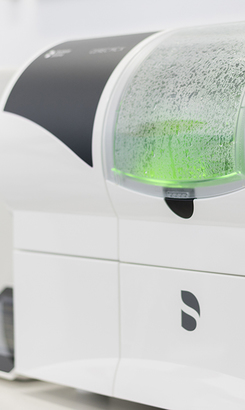 hermanus_doctors_righardt_van_huyssteen_on_site_crown_making_for_patients_1580308119